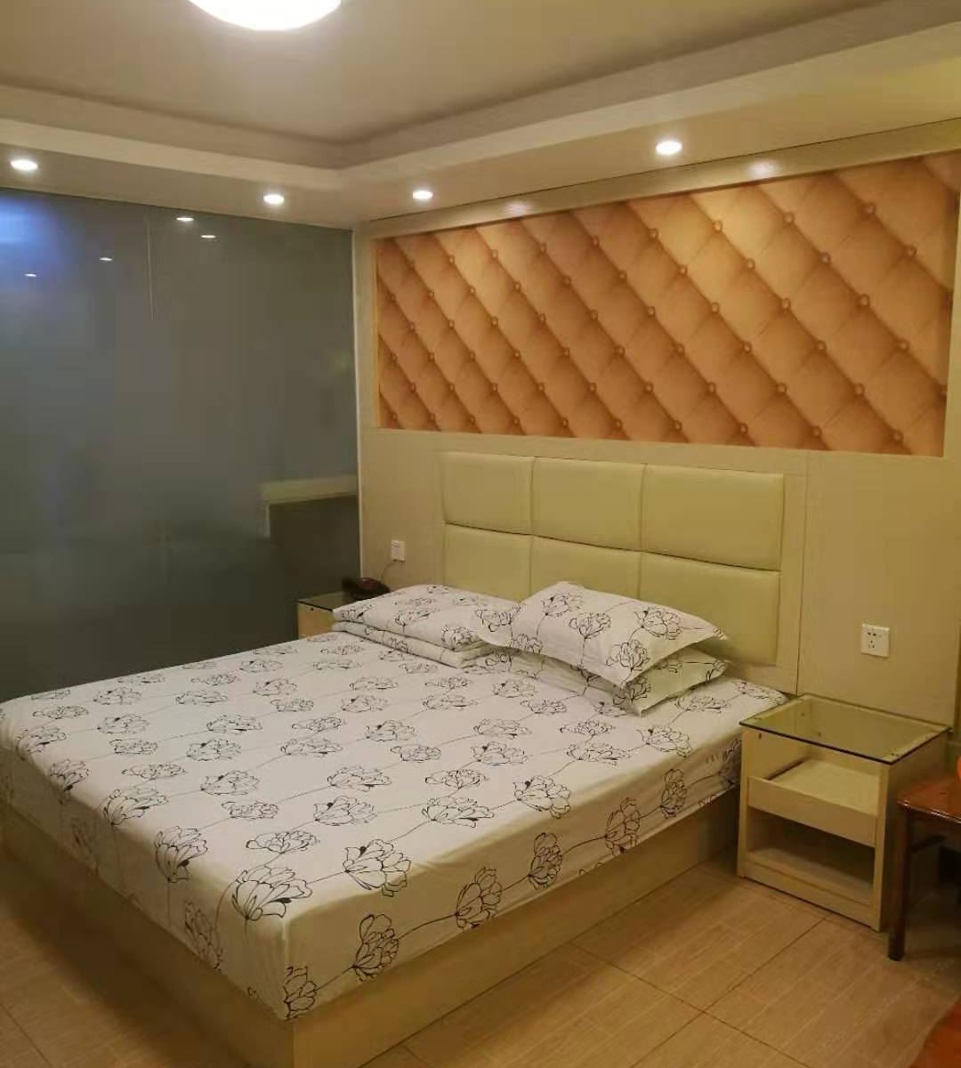 麻将大床房