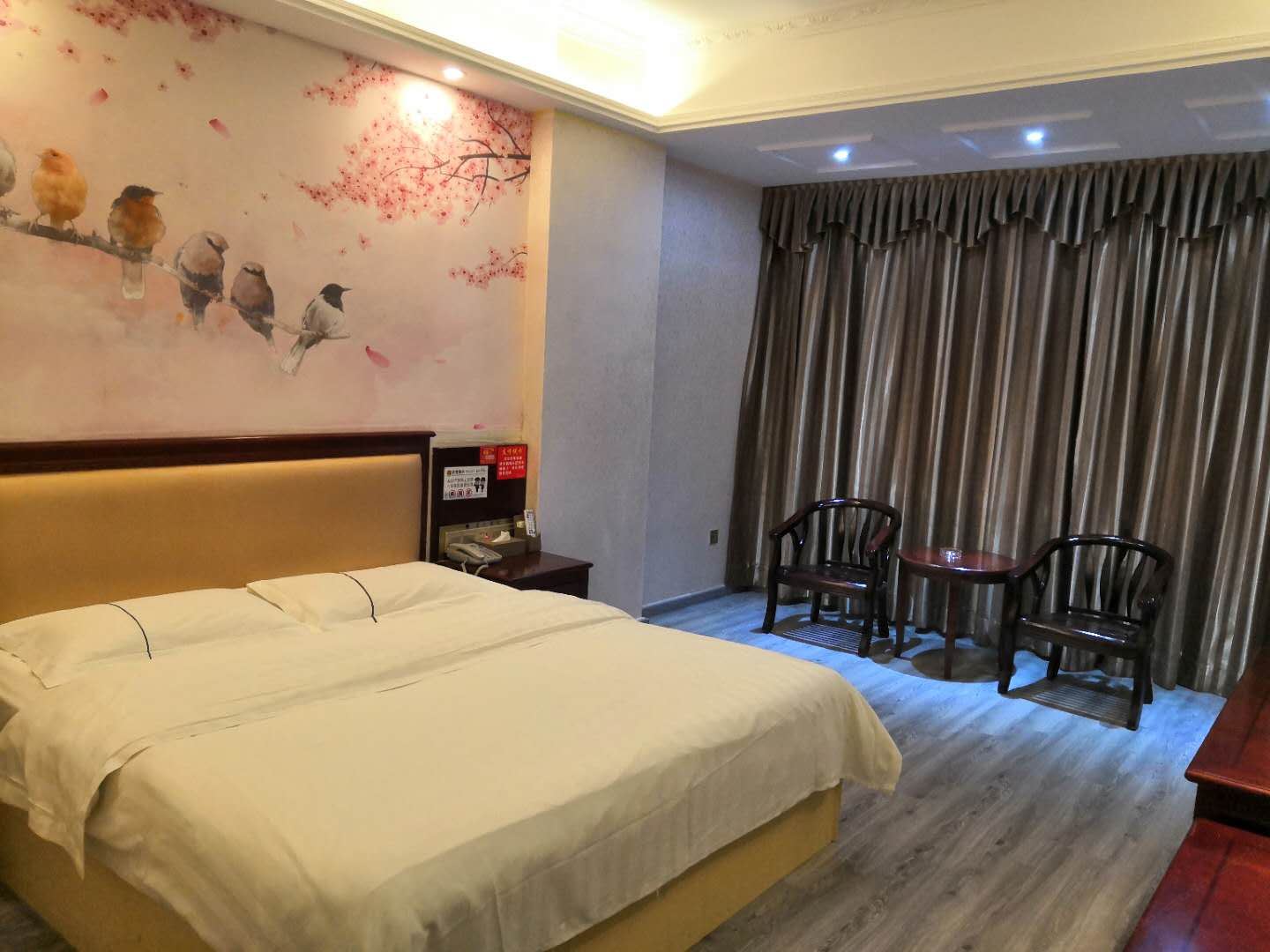 特惠大床房