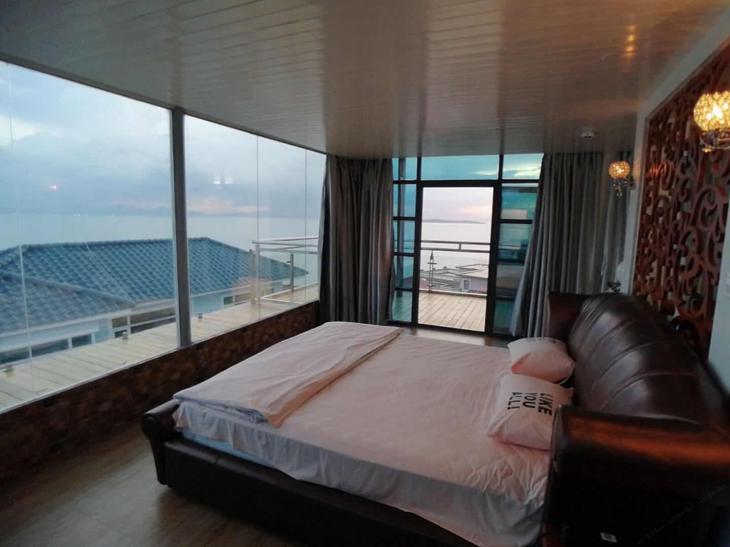 无敌海景大床房