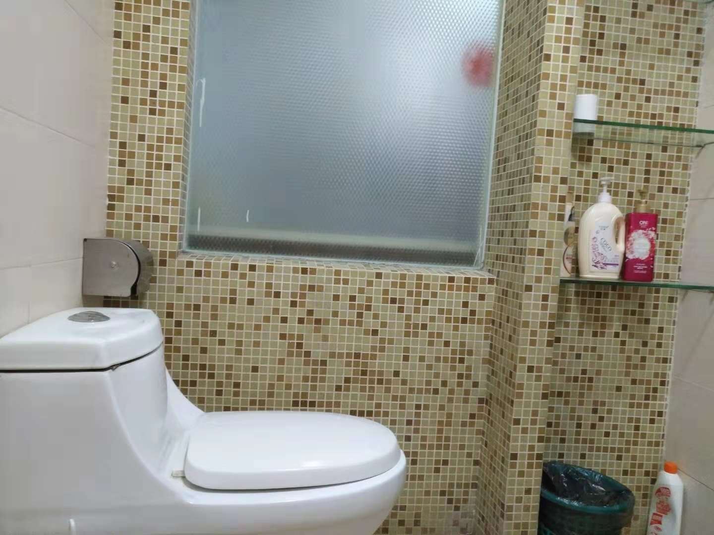 温馨两房一厅