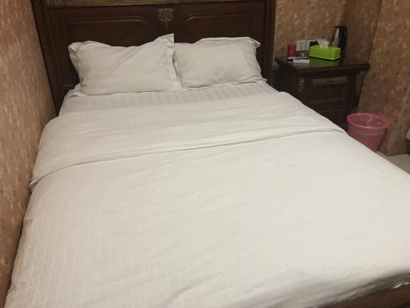 舒适大床房