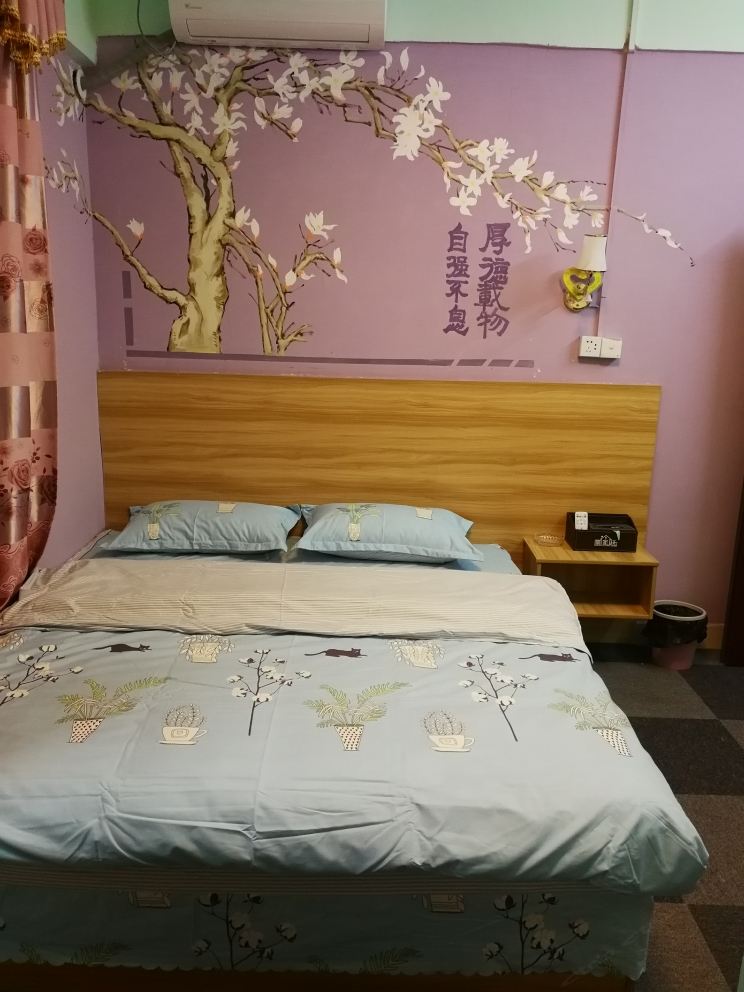 豪华大床房