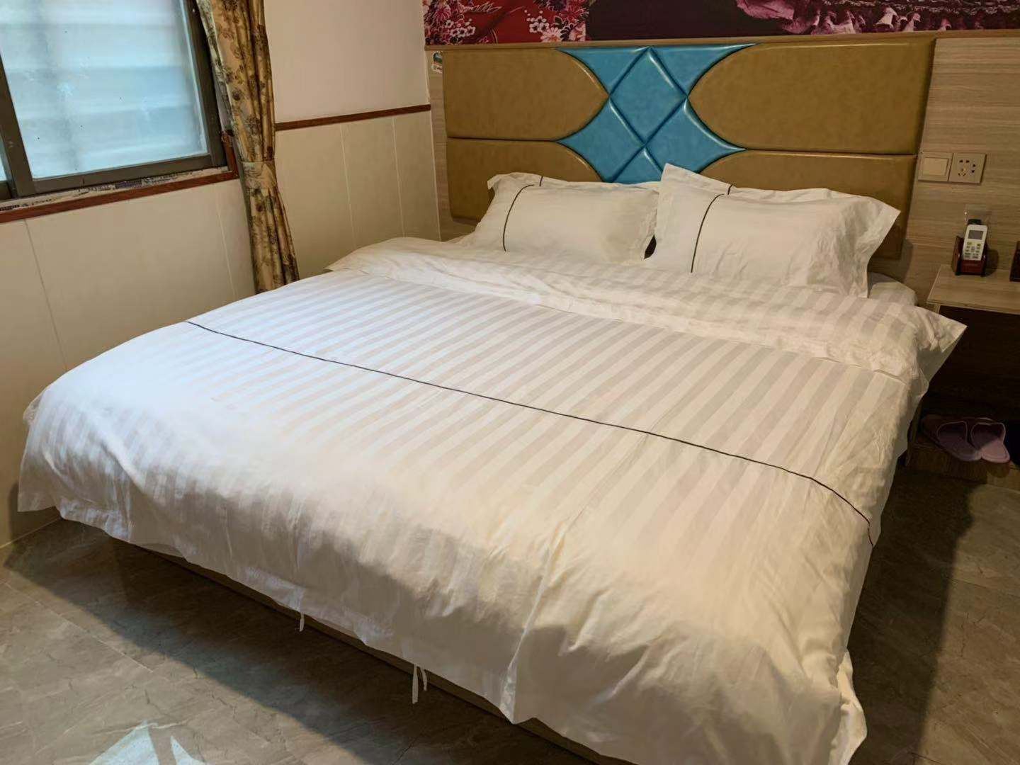 豪华大床房