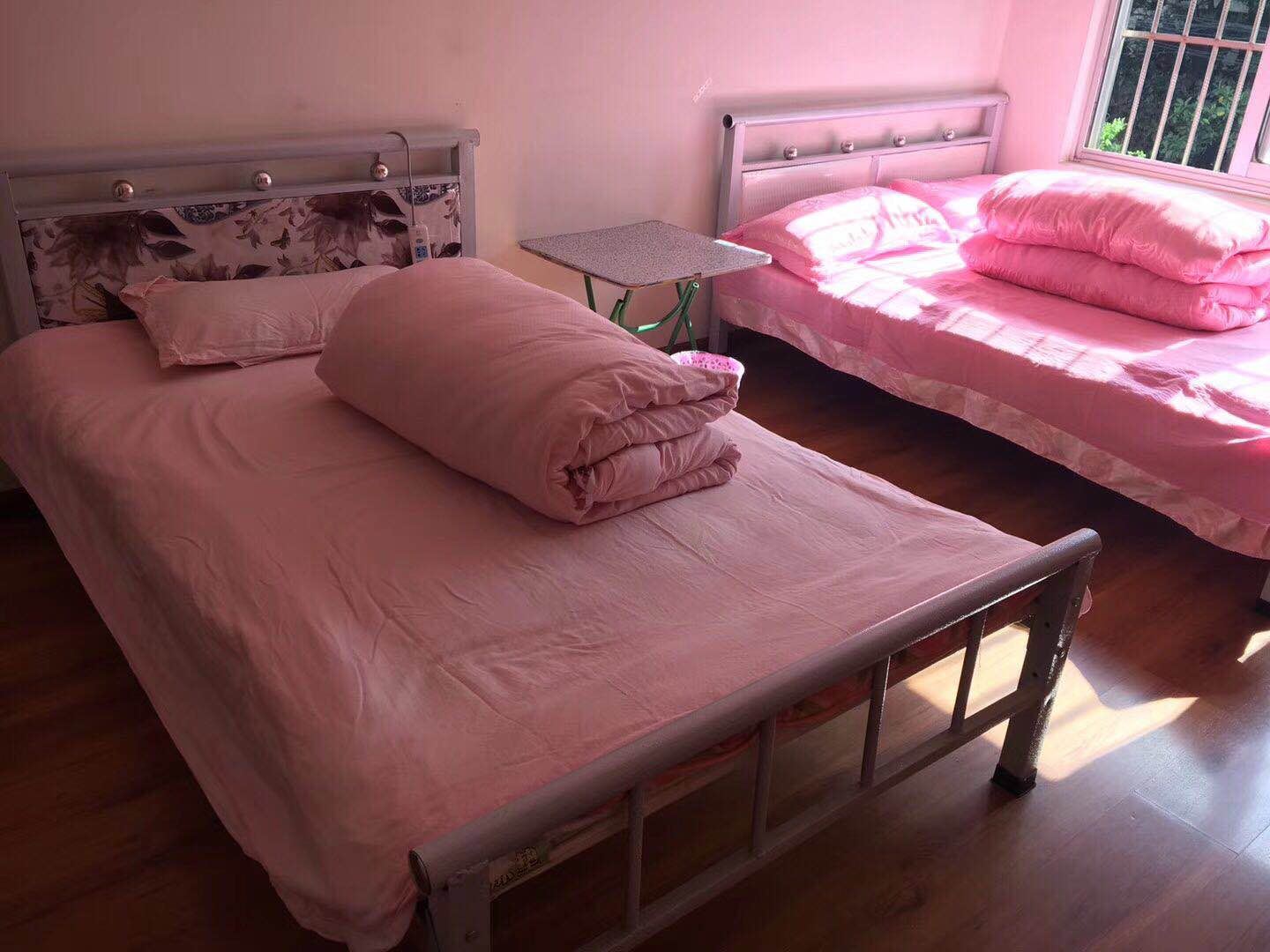 双人间