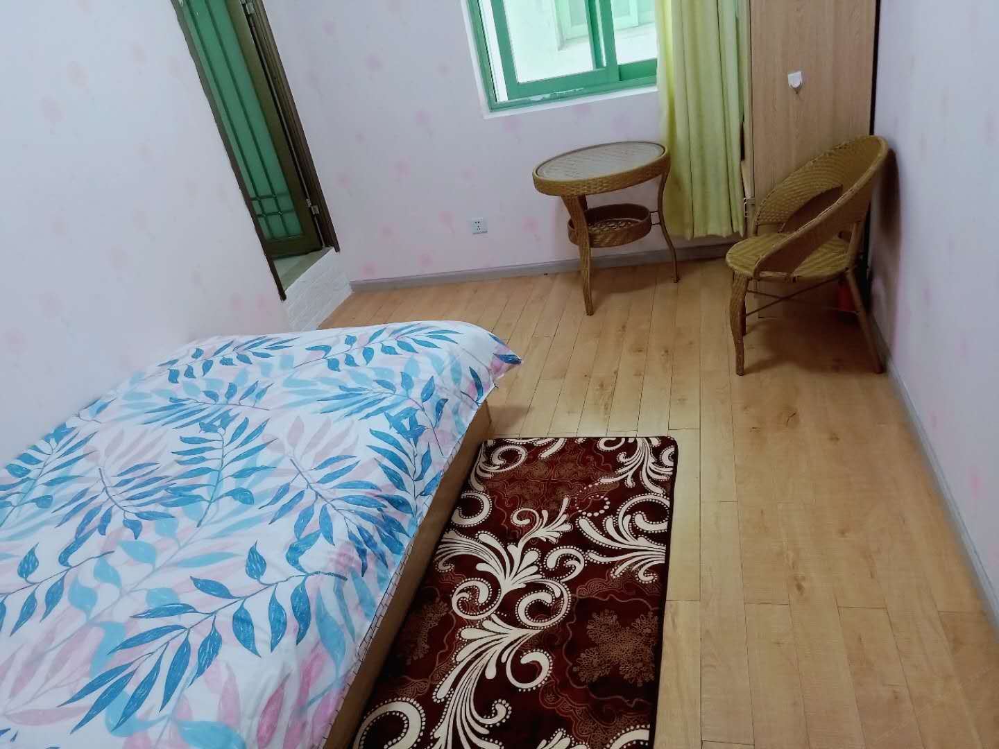 炫丽房
