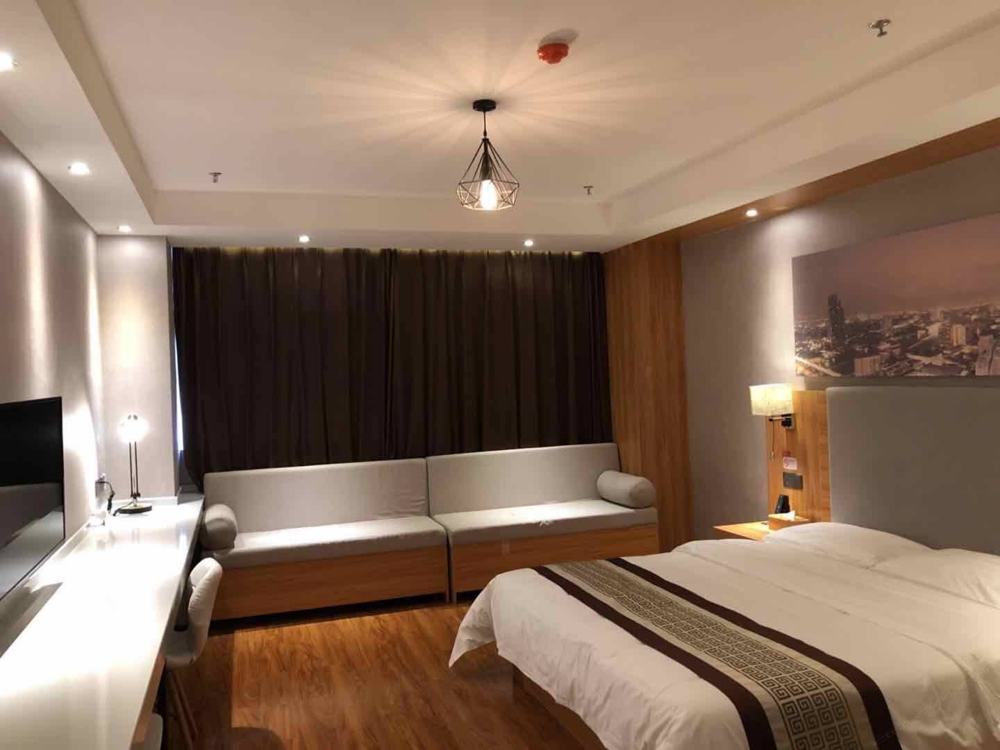 豪华大床房