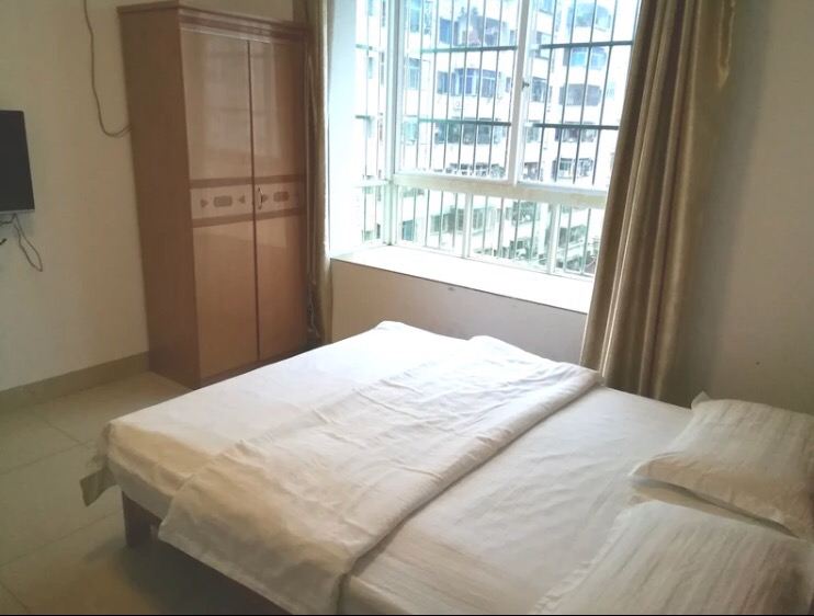 经济大床房