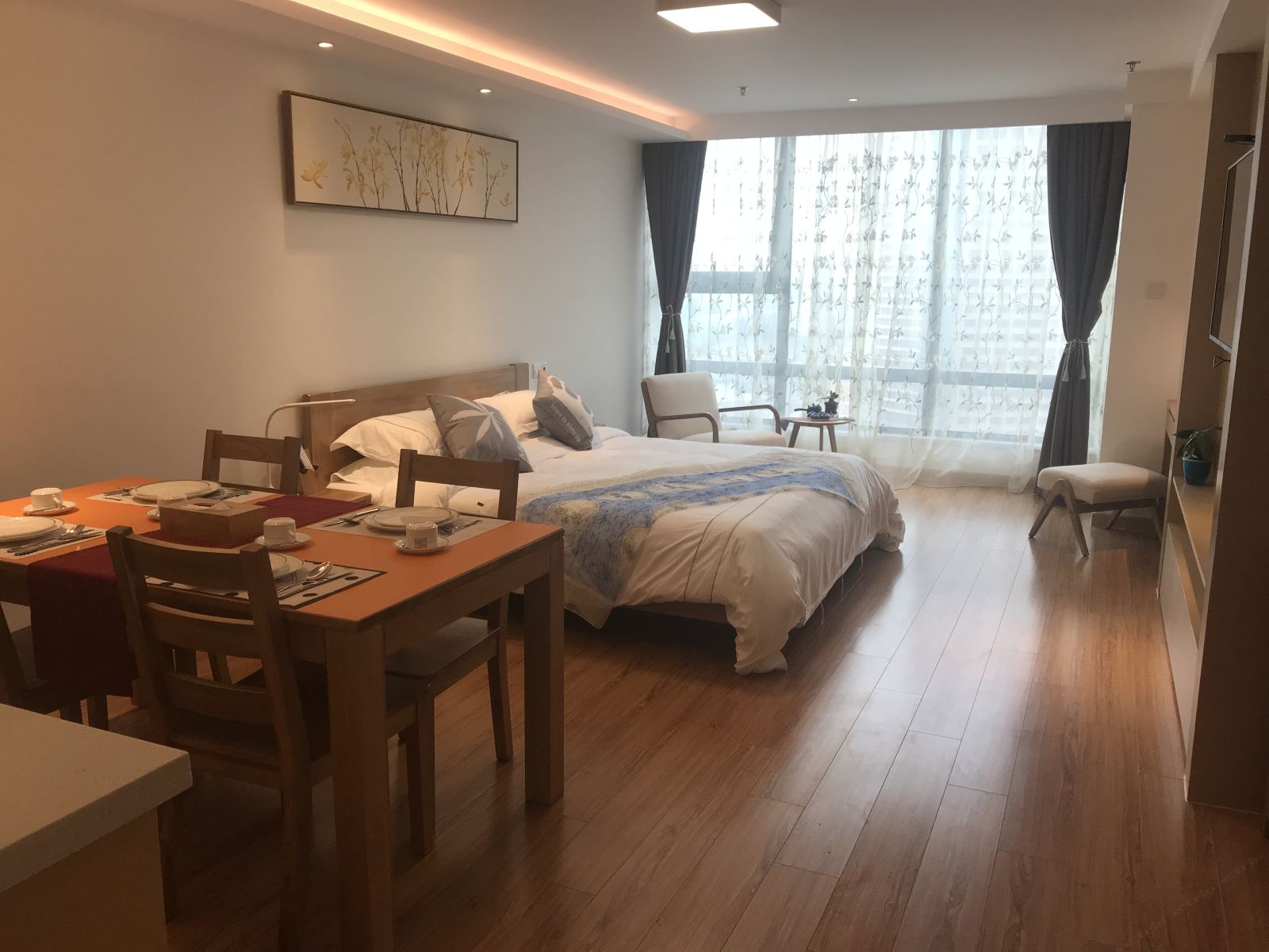 行政豪华大床房