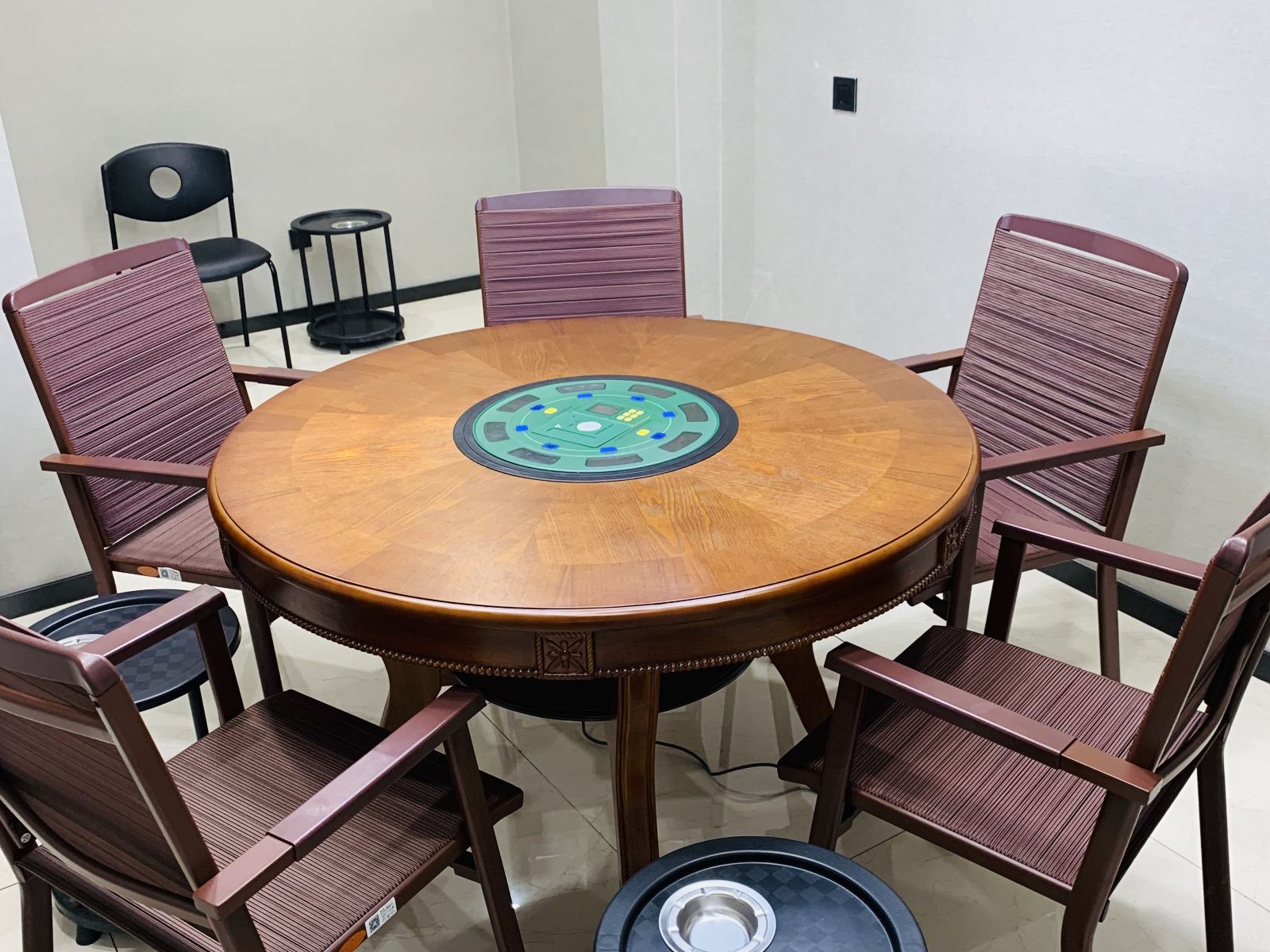 棋牌麻将套房
