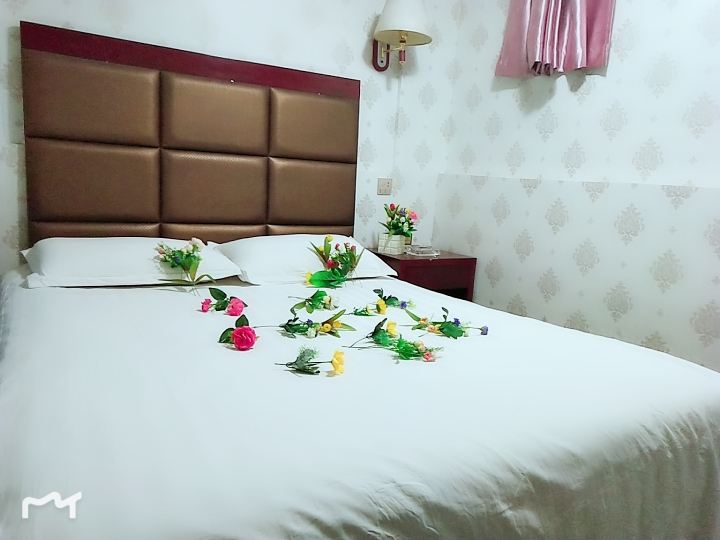 特价普通间(公用卫浴)