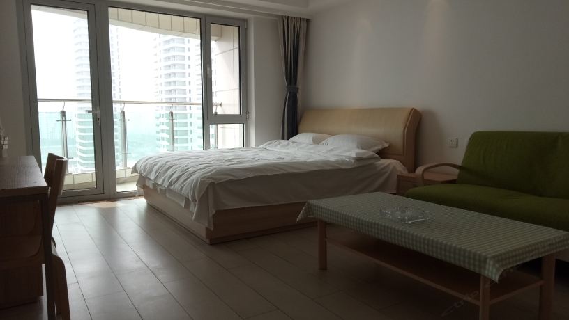 高端海景大床房