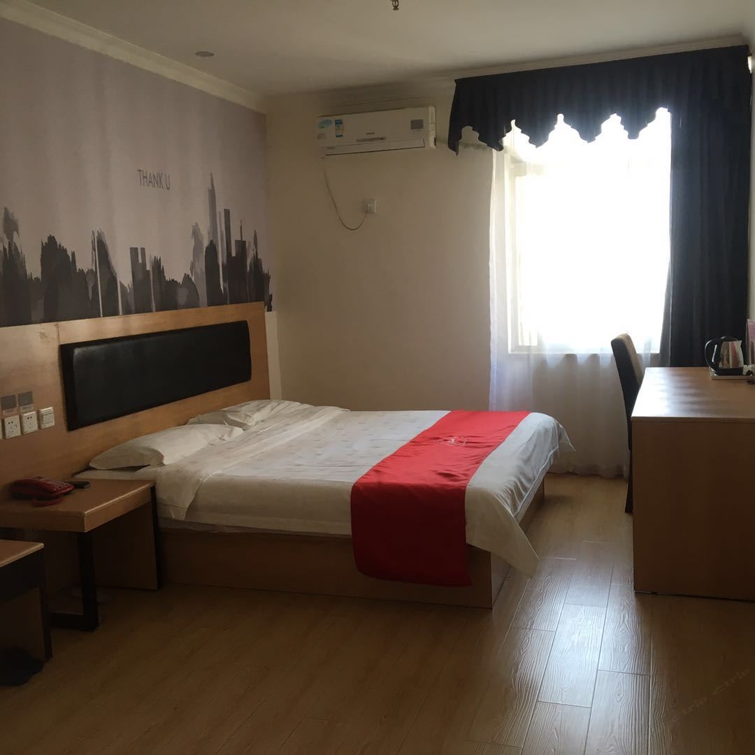 高级大床房