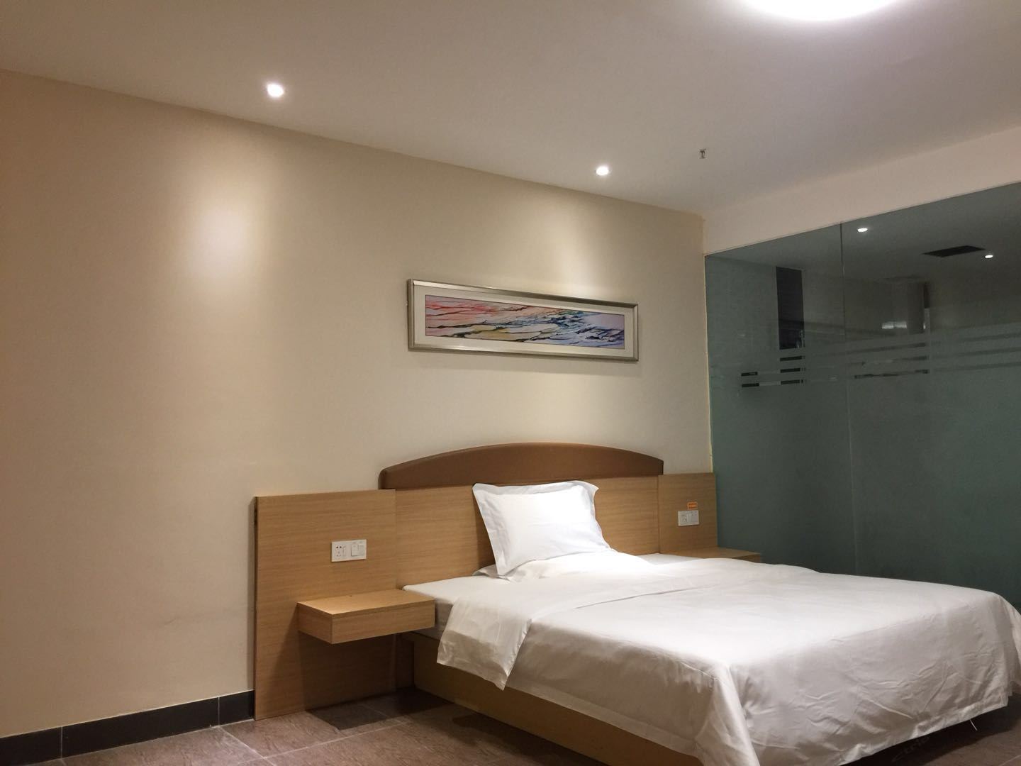 雅致大床房