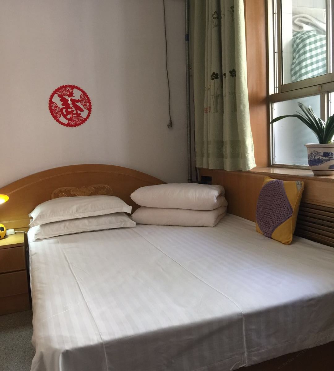 大床房(公共卫浴)