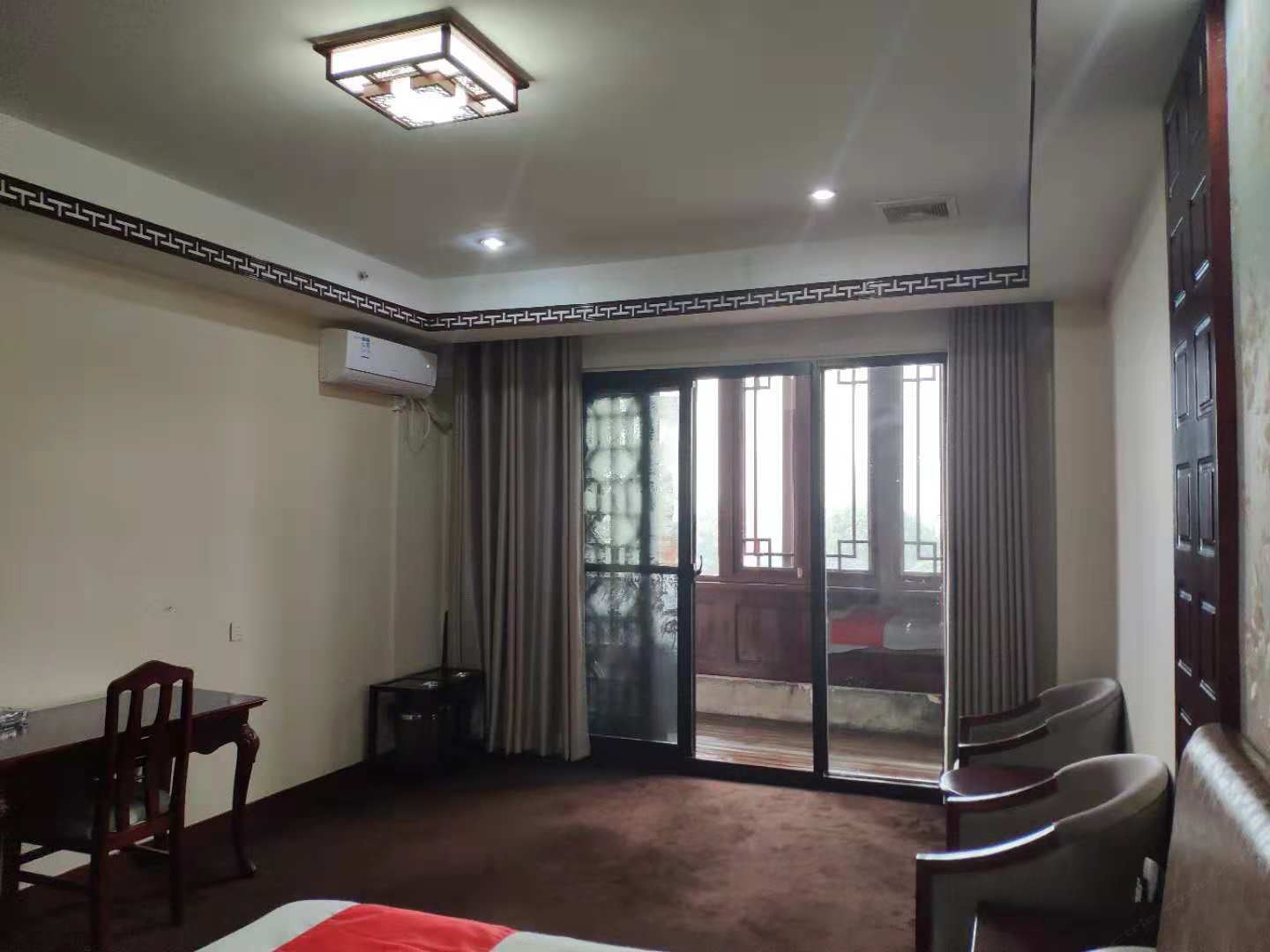 湖景单人间