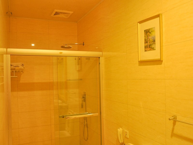 hotelPic