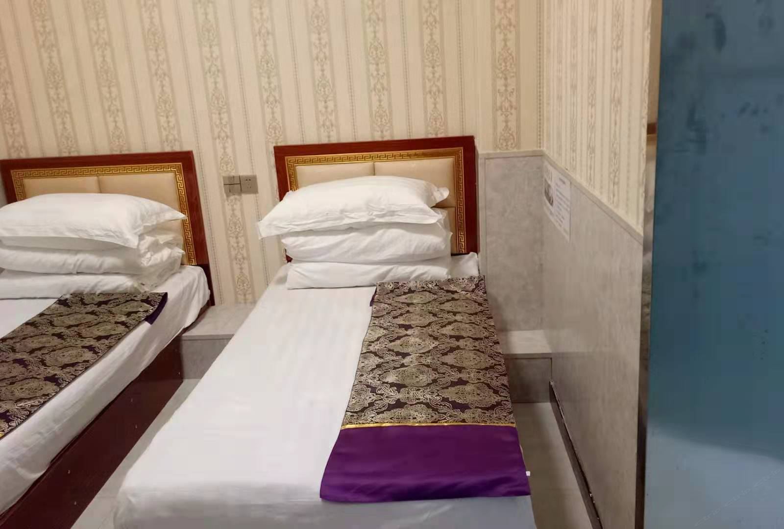 普通标准间(无窗)(公共卫浴)