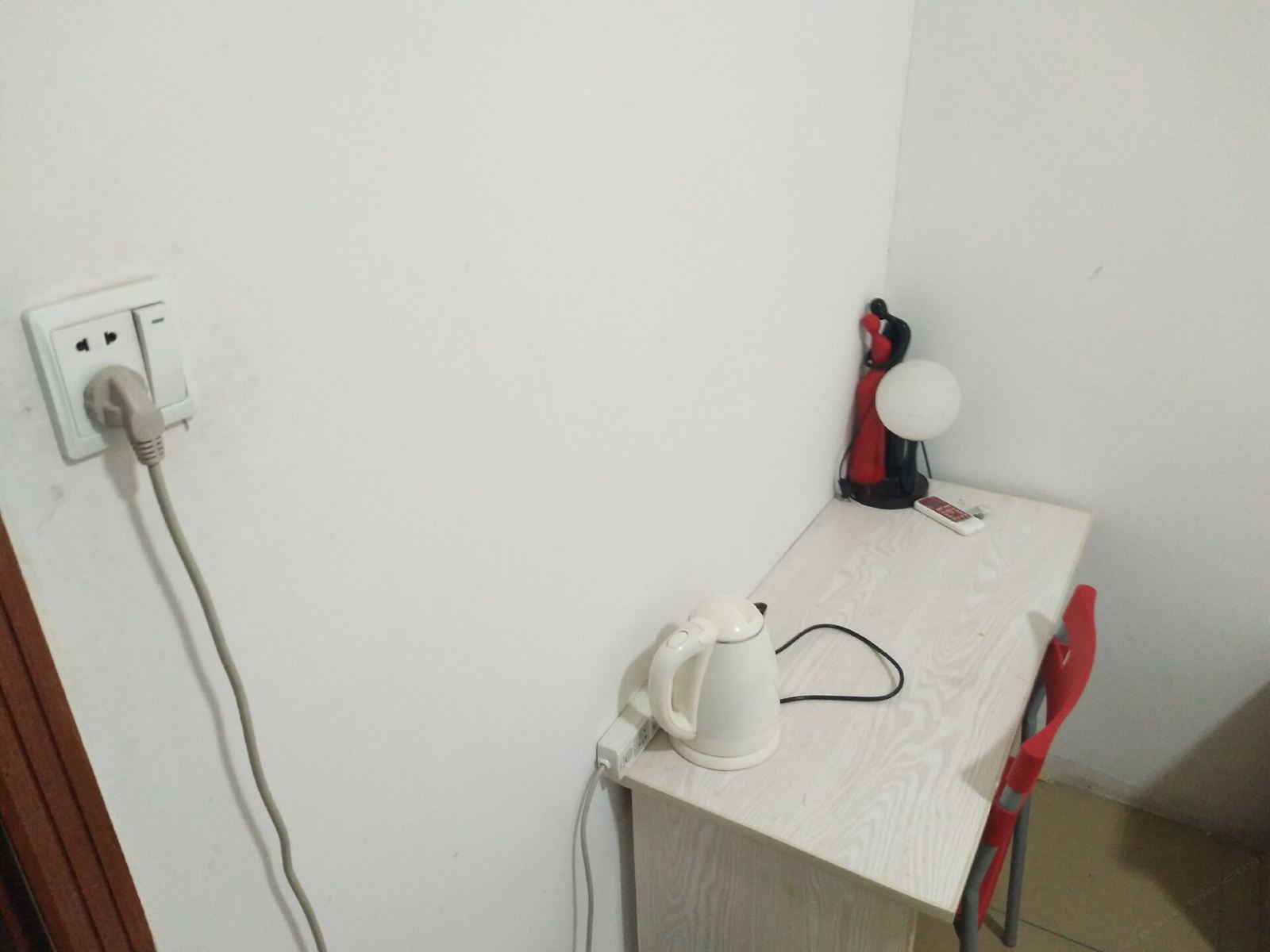 普通大床房(公共卫浴)