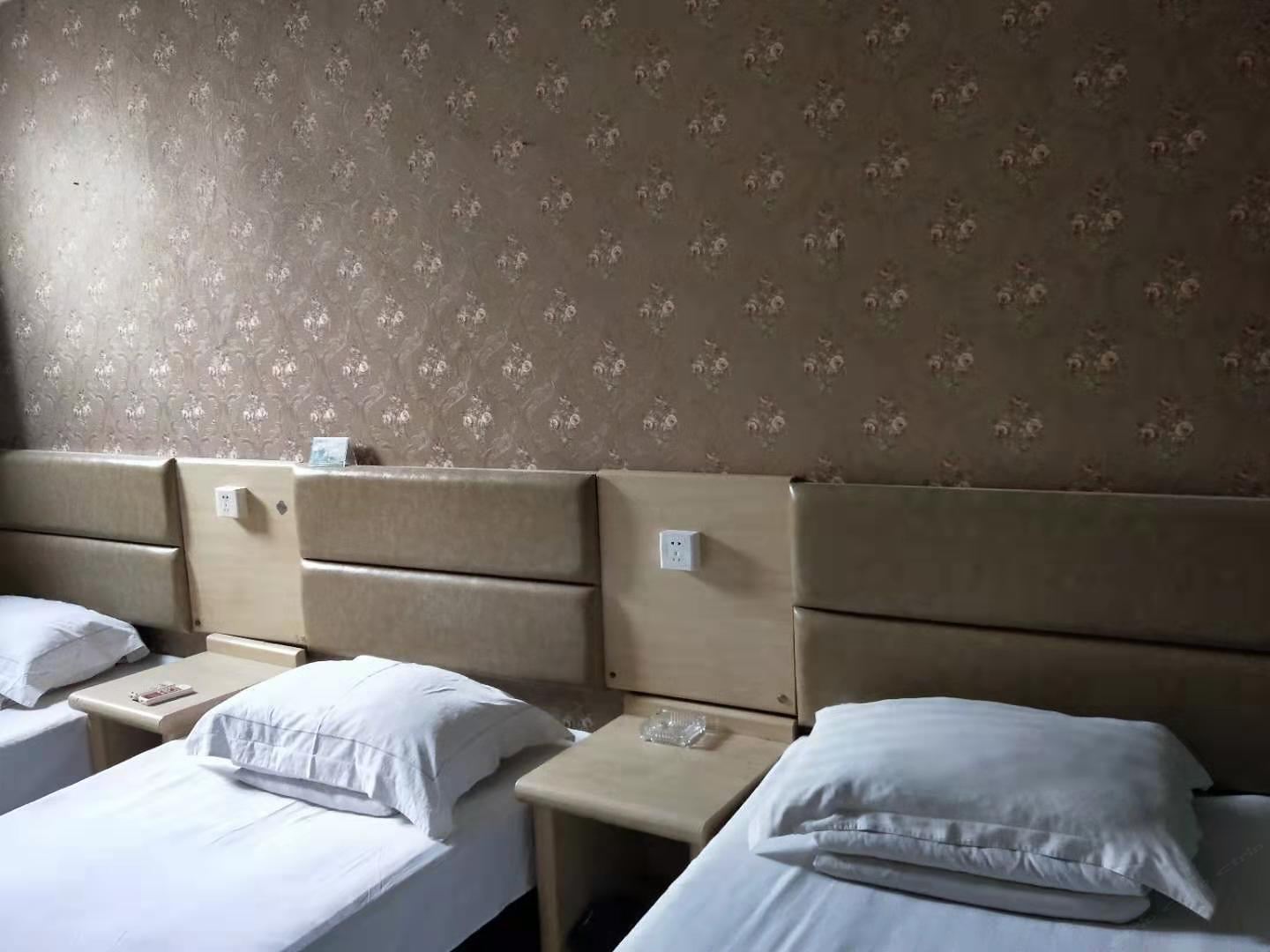 三人间