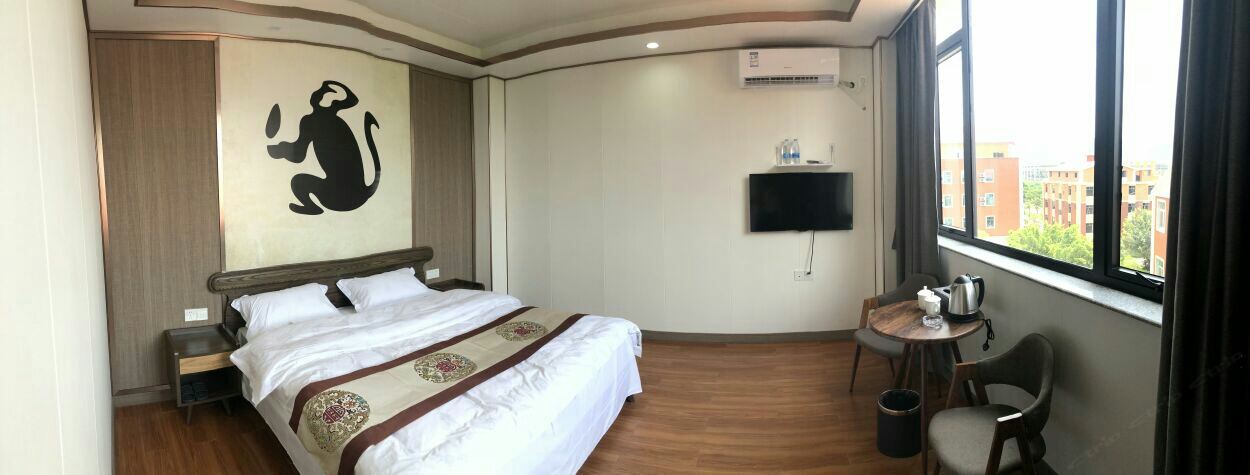 观景豪华大床房