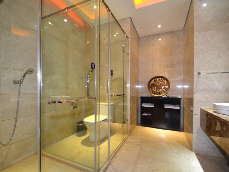 hotelPic