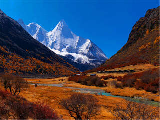 四川旅游報團(tuán)價格_四川旅游跟團(tuán)需多少錢_四川私人定制旅游