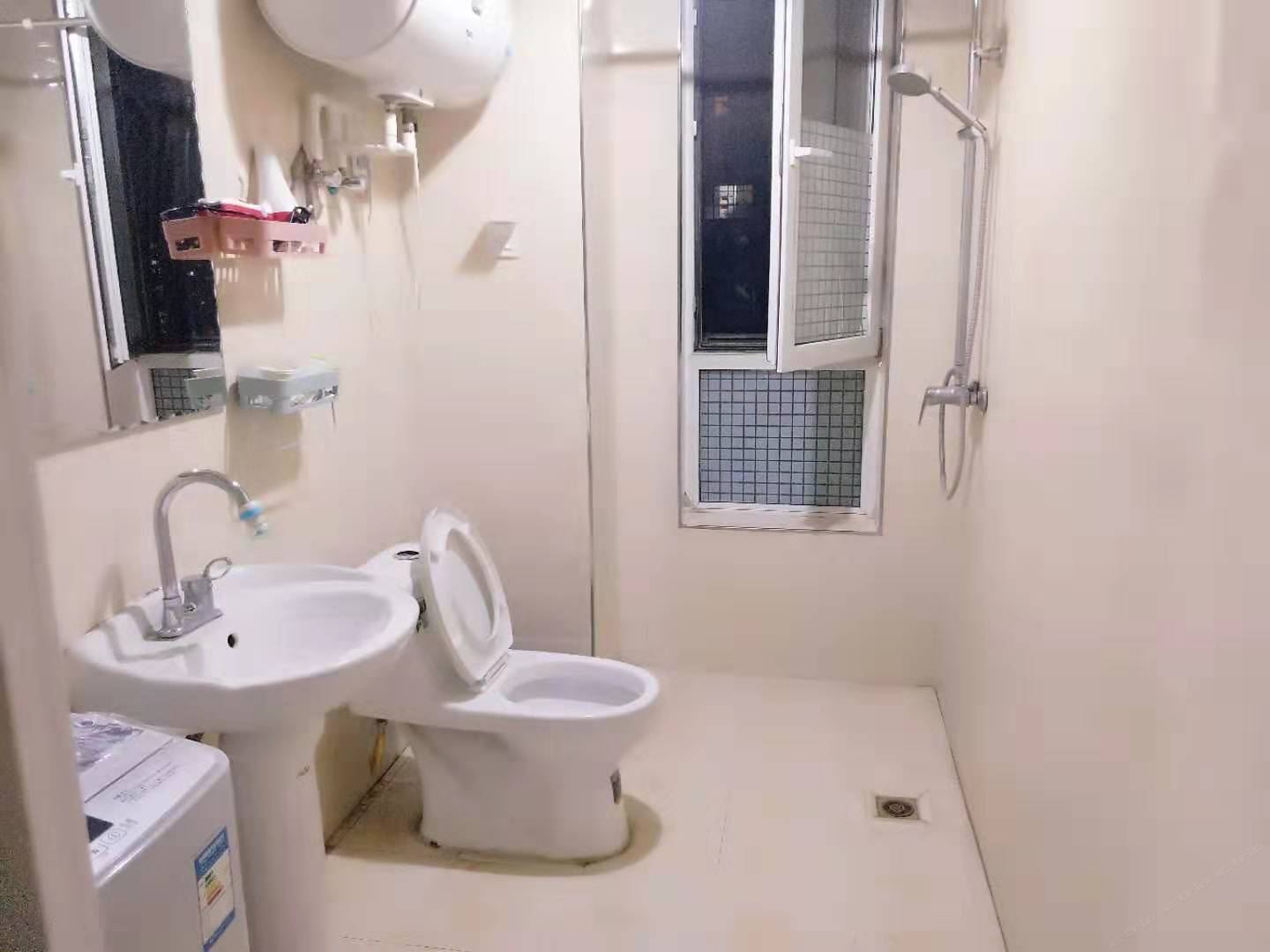 舒适大床房