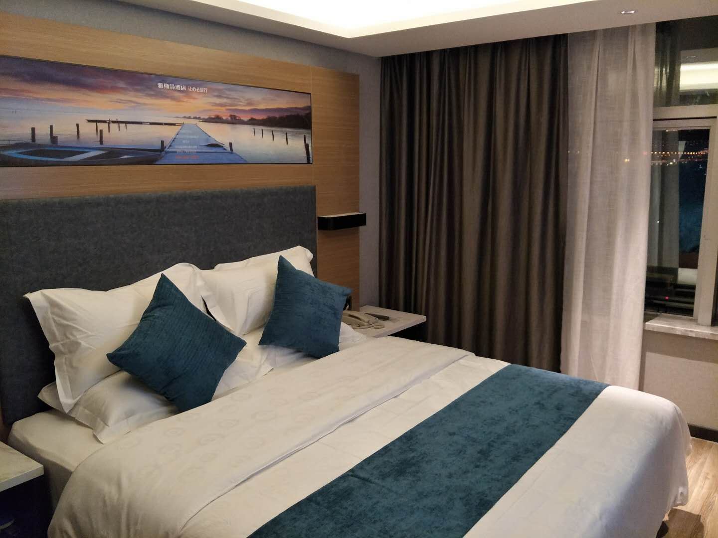 商务大床房