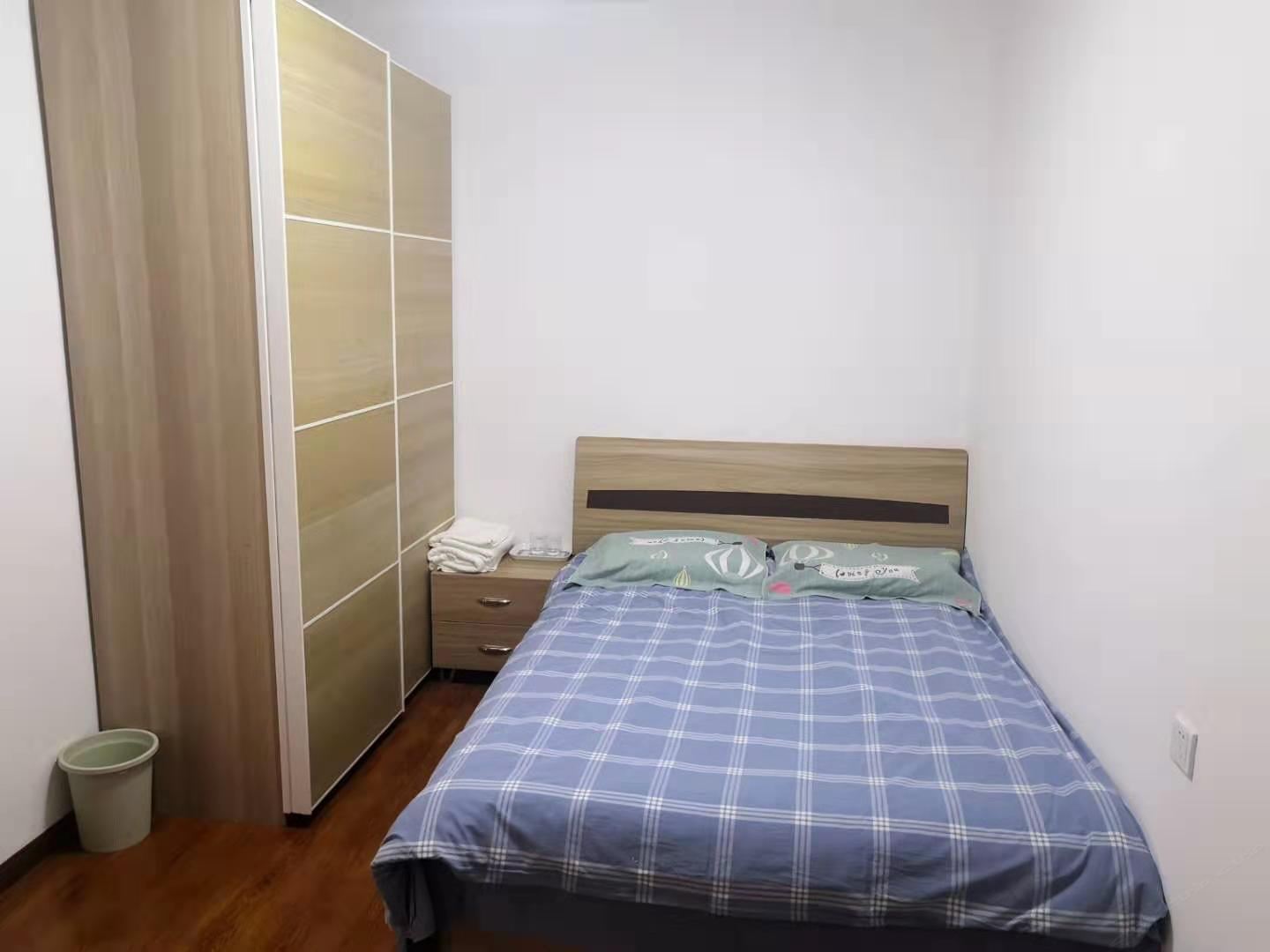 万科城市之光舒适大床房