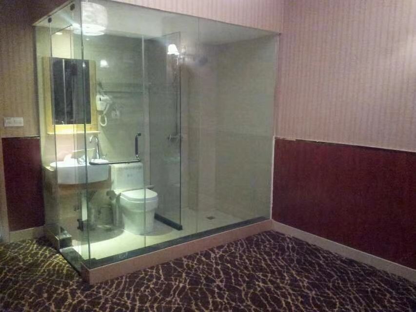 豪华大床房