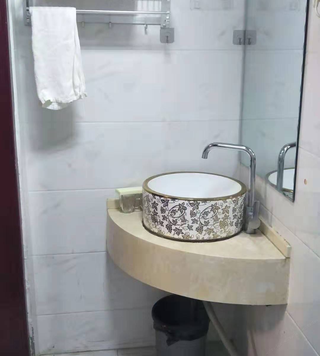 豪华大床房