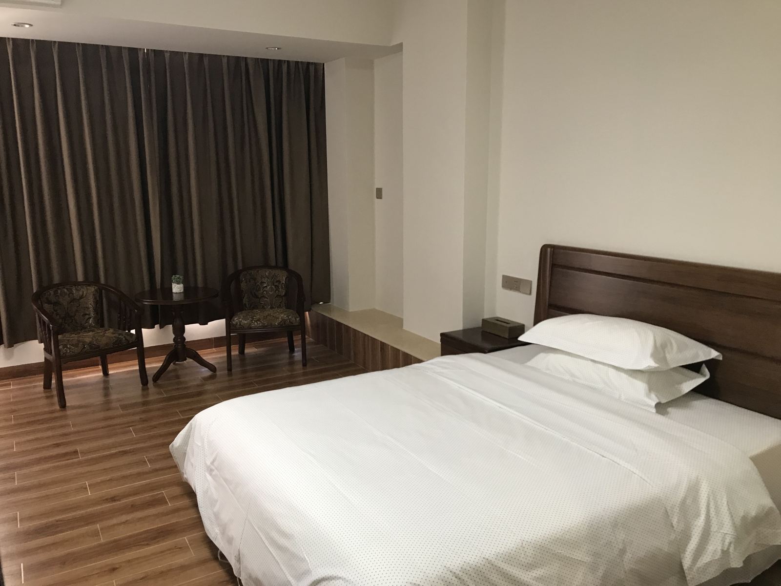 豪华大床房