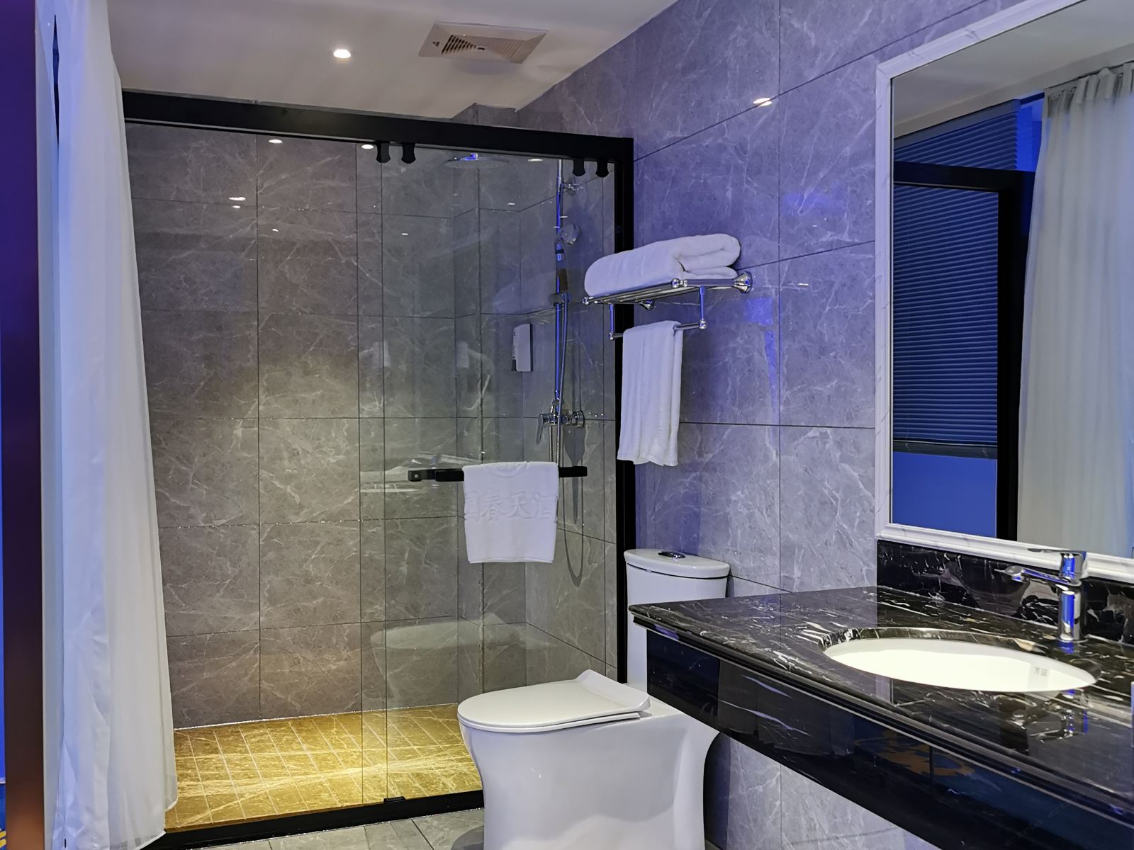 浪漫风情主题房