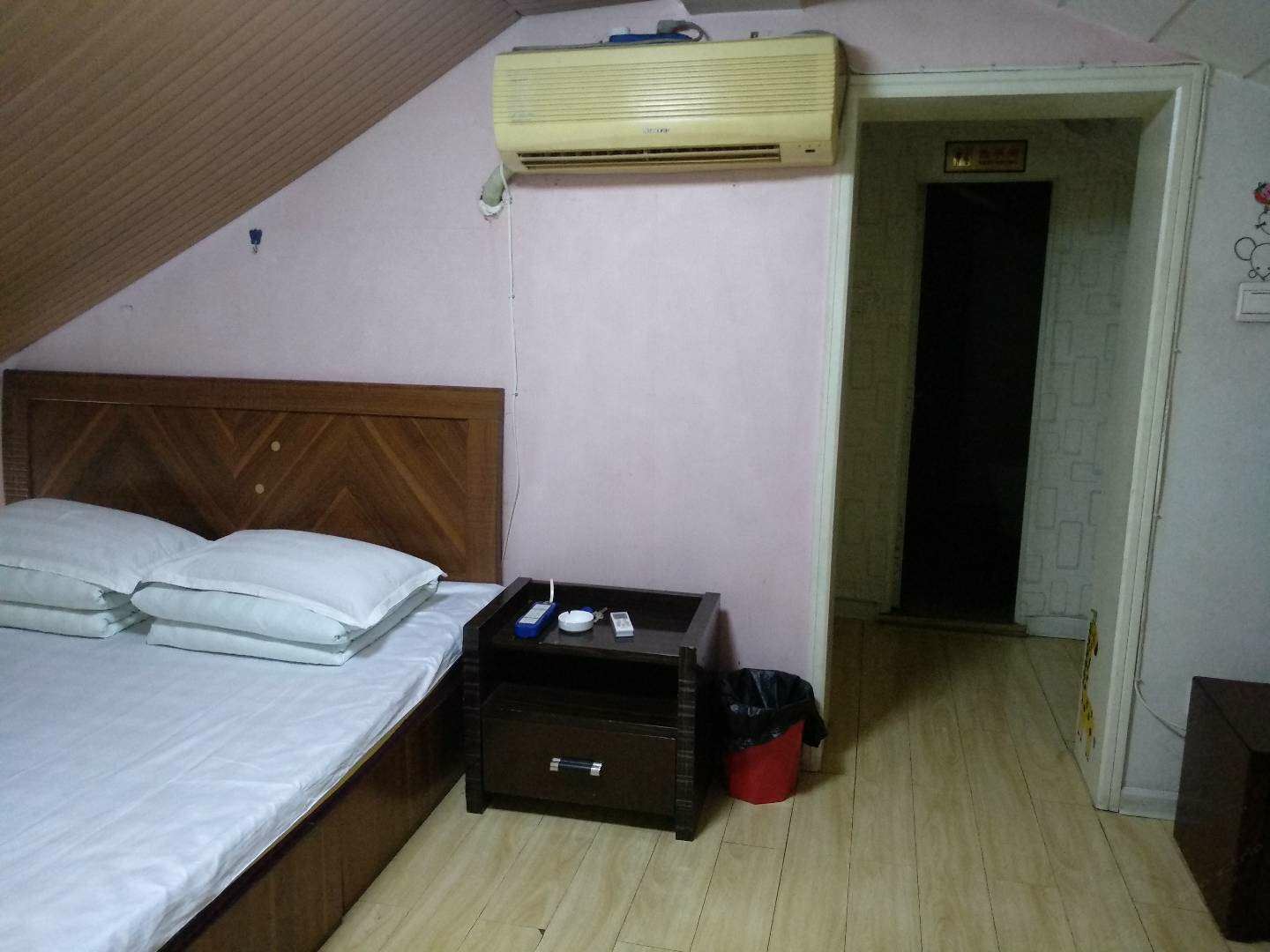 豪华大床房