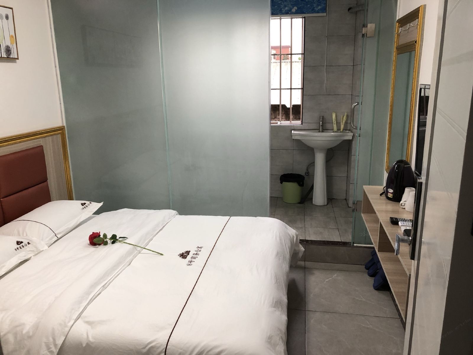 标准大床房