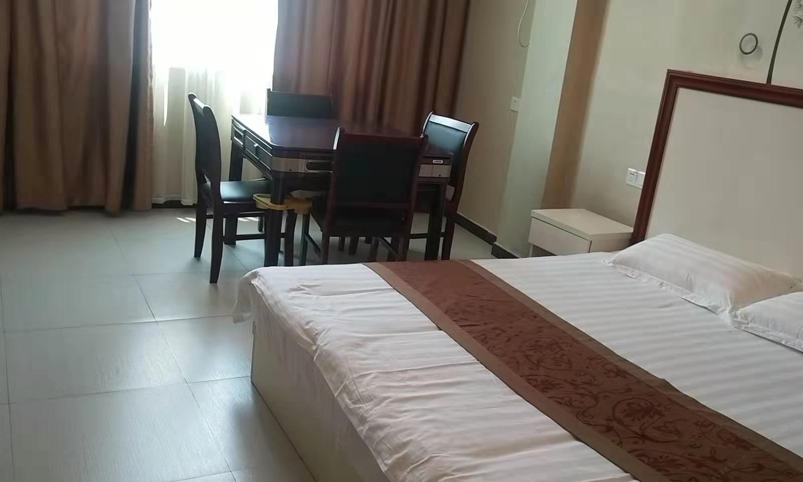 棋牌大床房