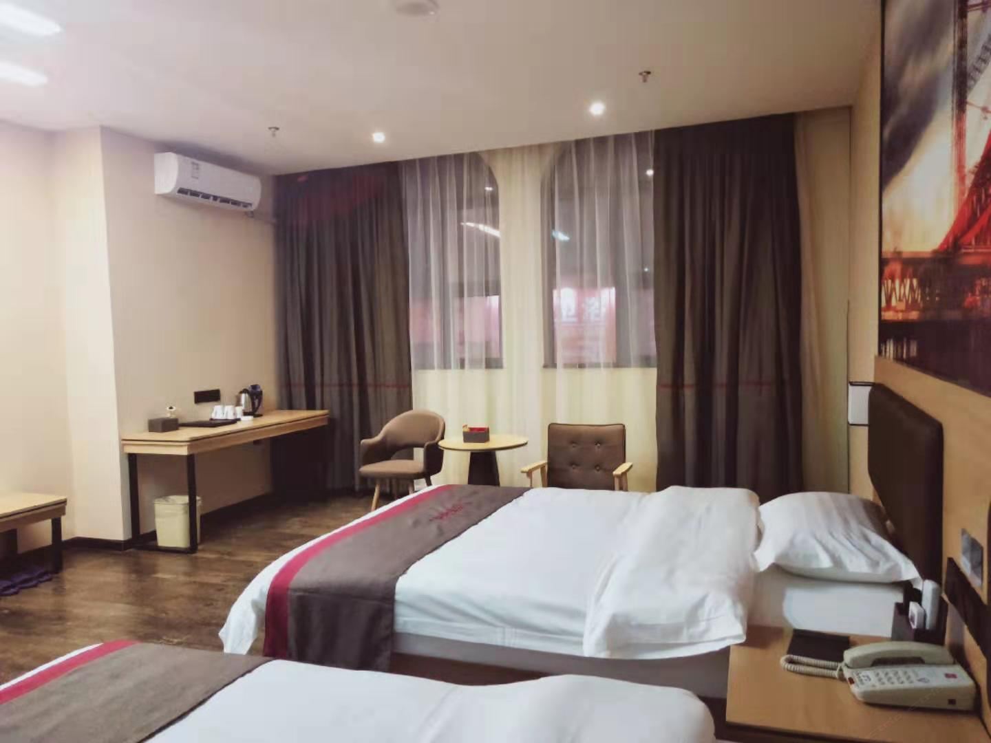 标准双床房