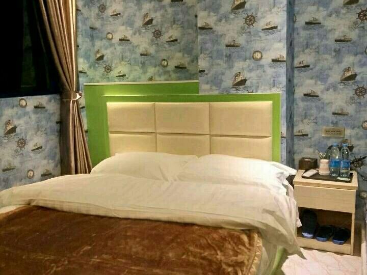 舒适大床房