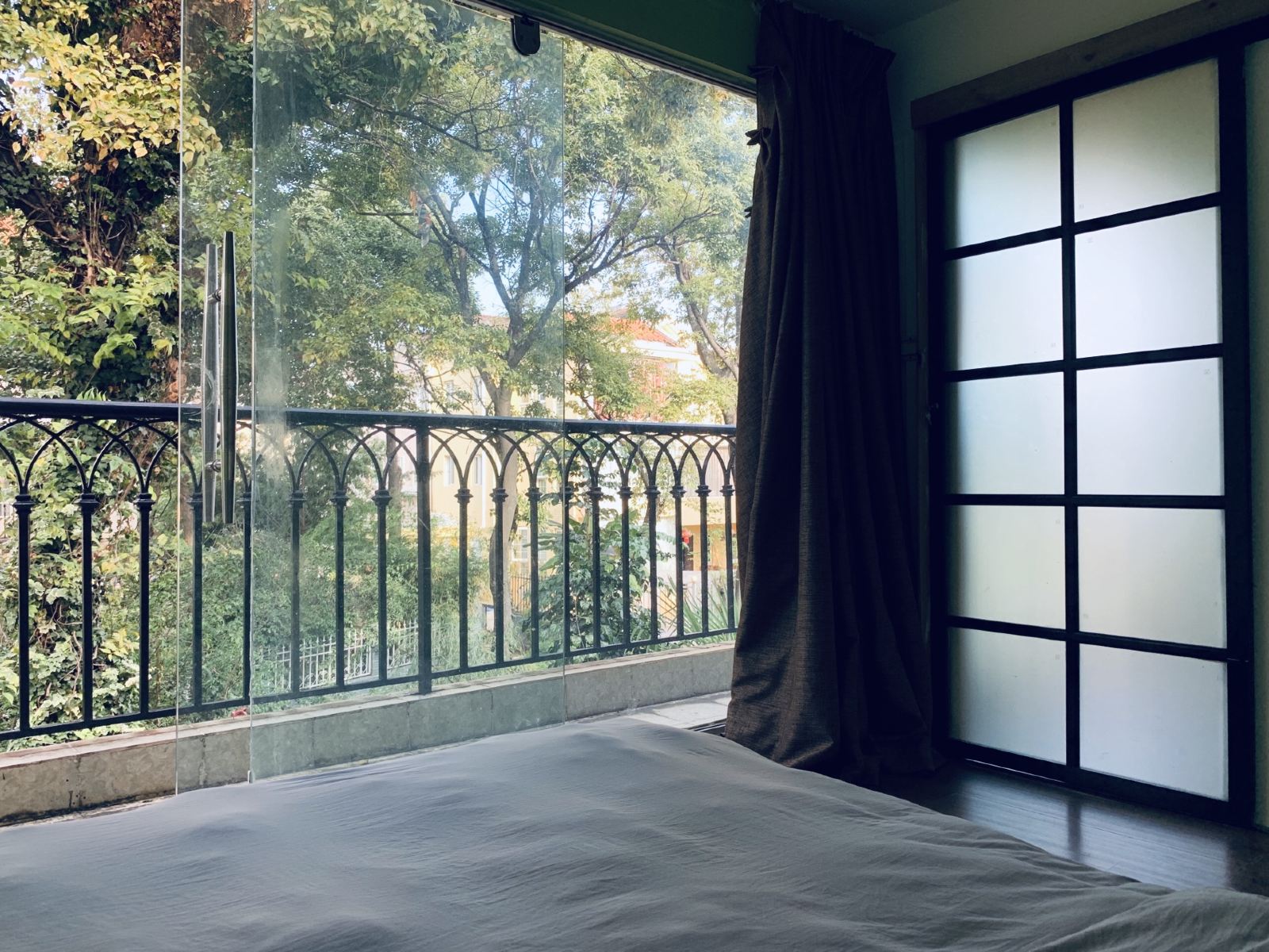 闲暇小筑花园全景房(公共卫浴)