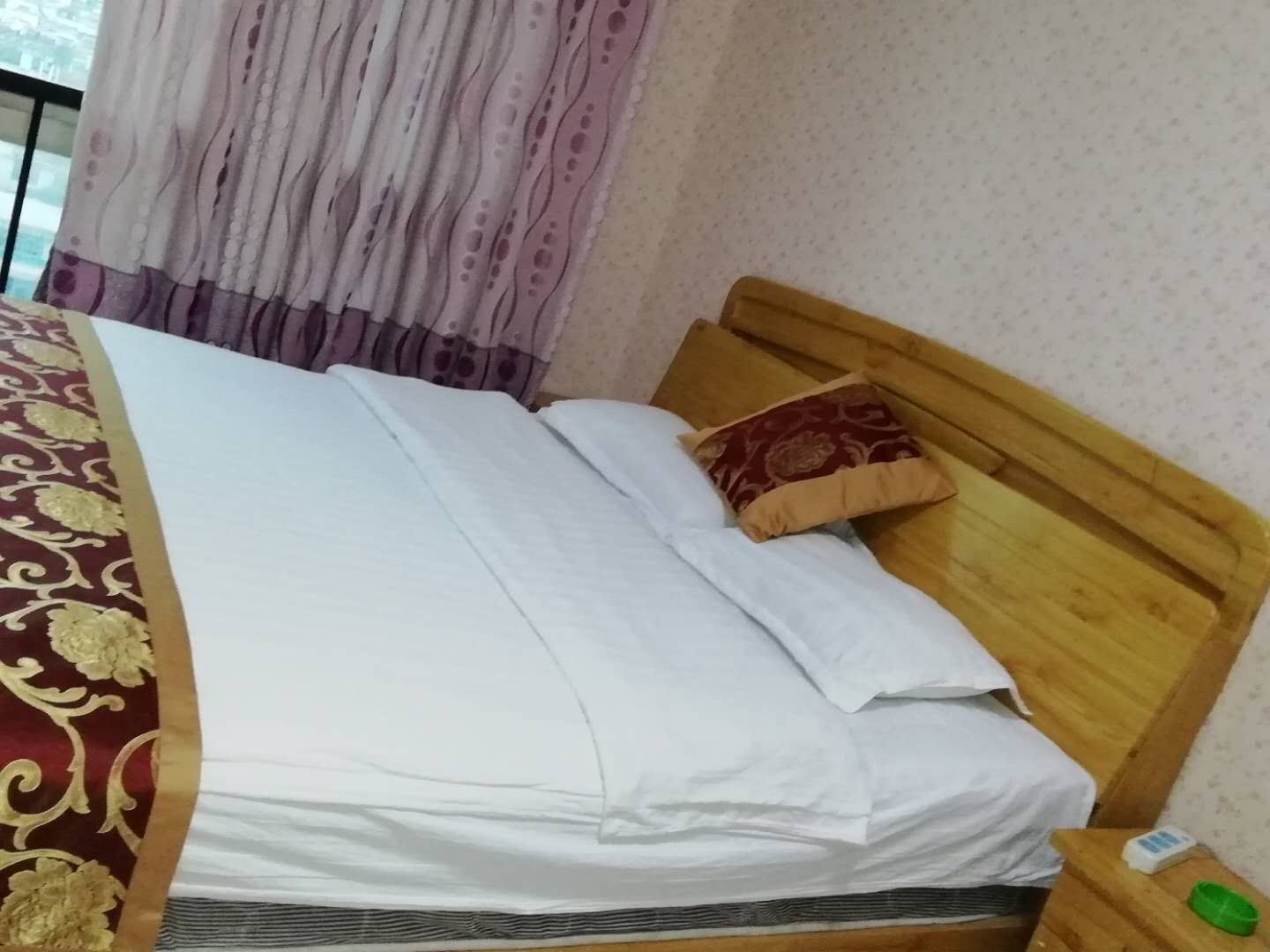 情侣间