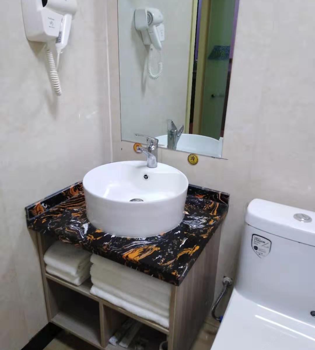 豪华大床房