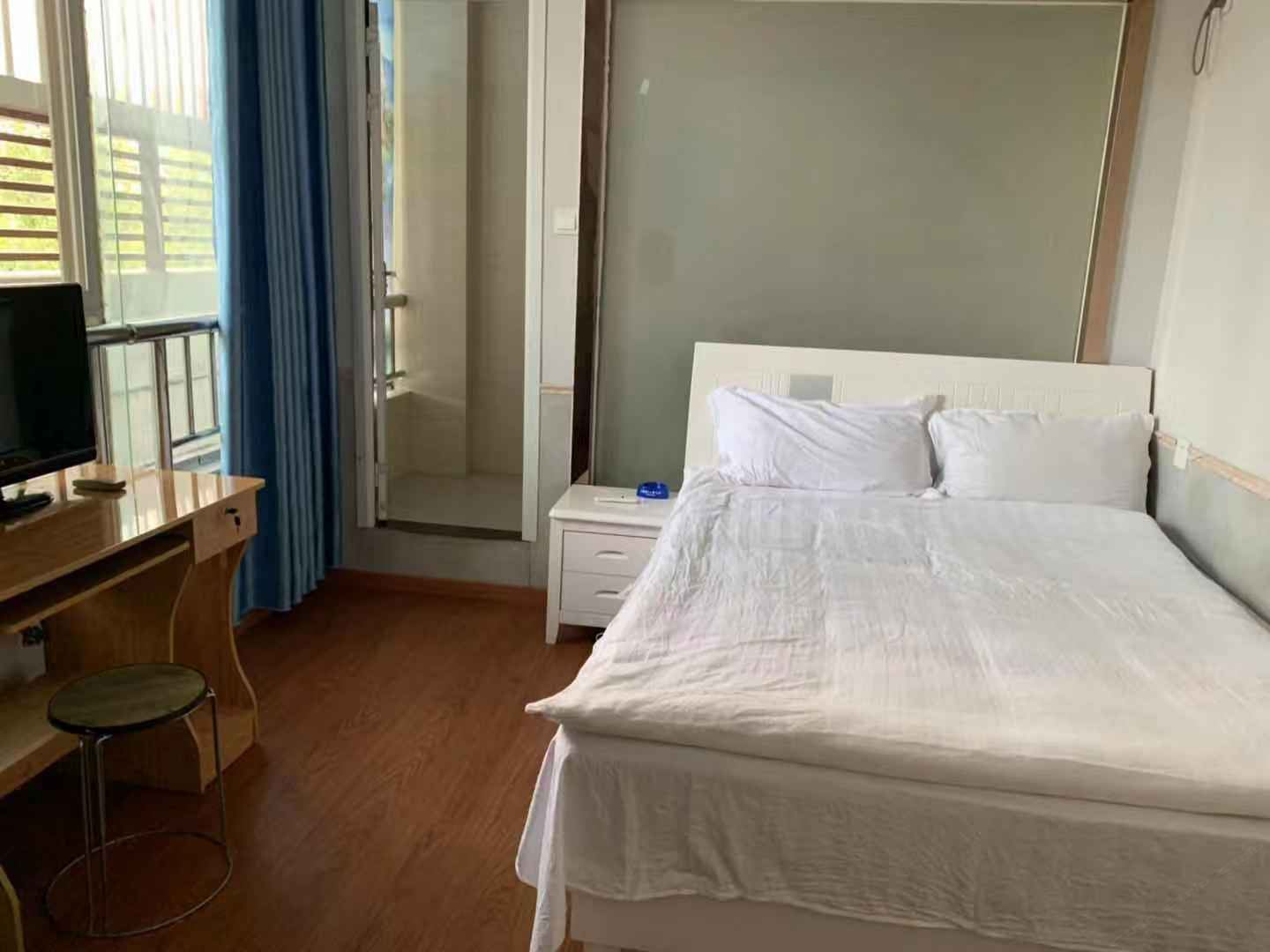 大床房(无窗)