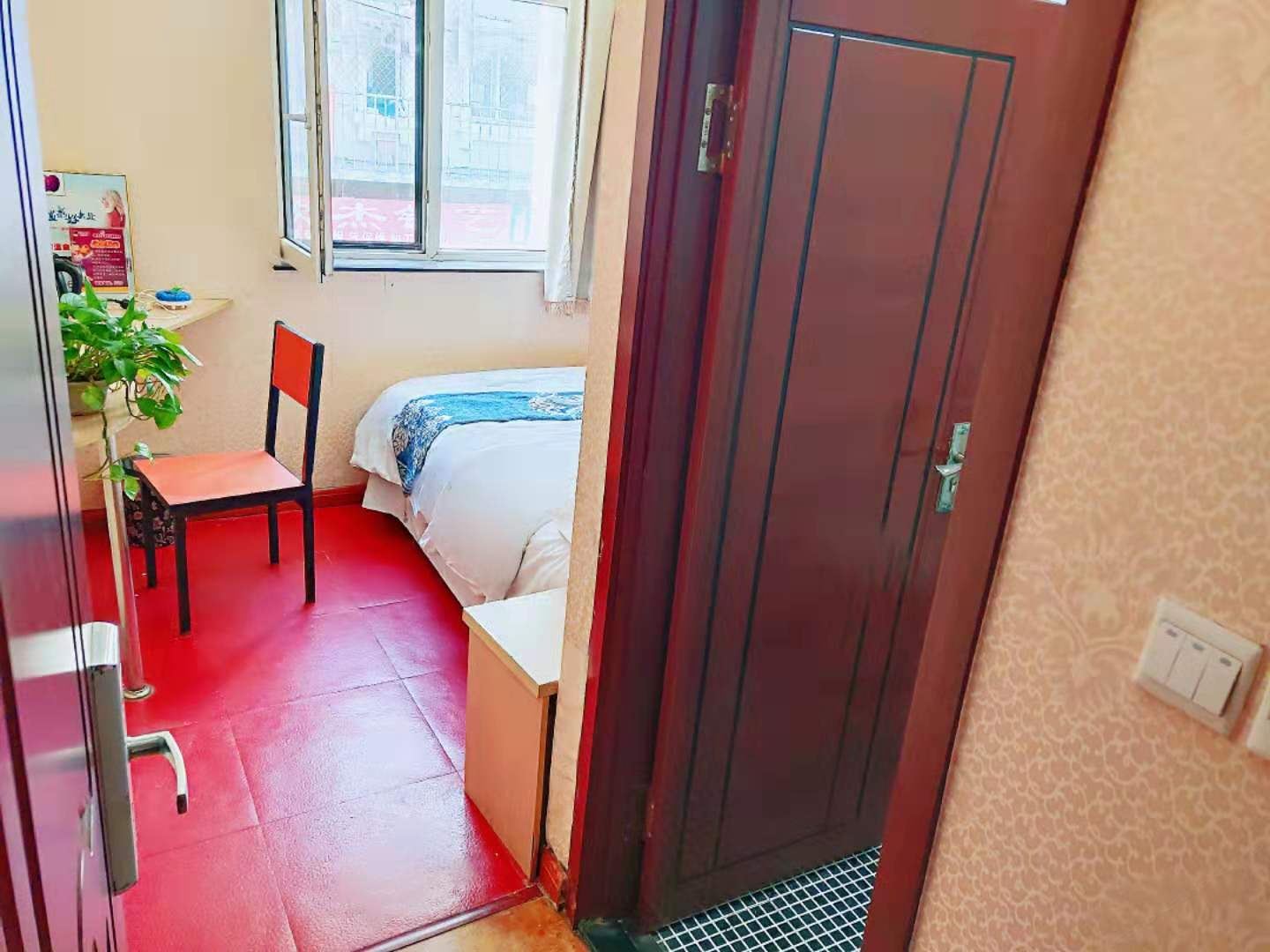 标准大床房