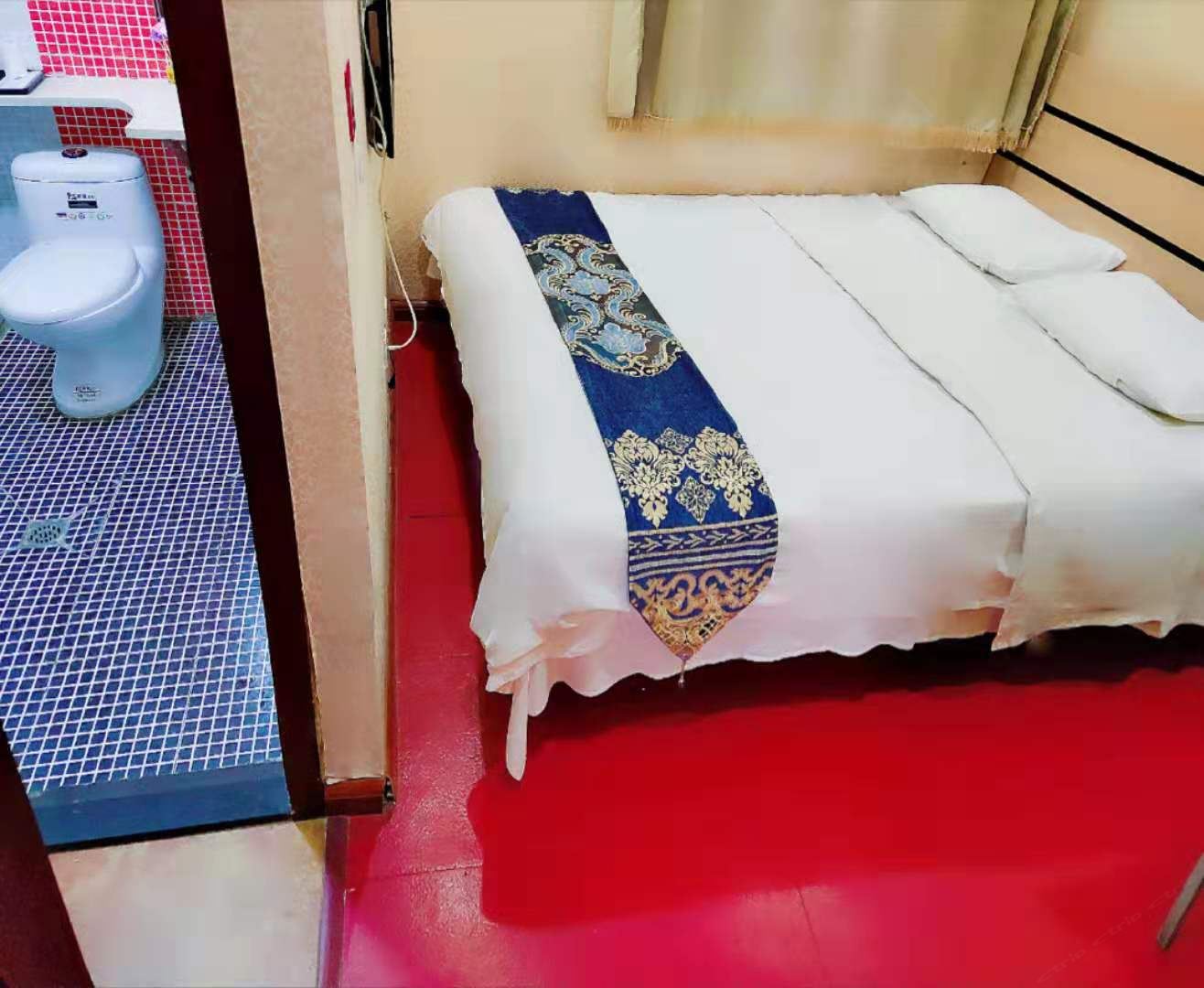 商务大床房