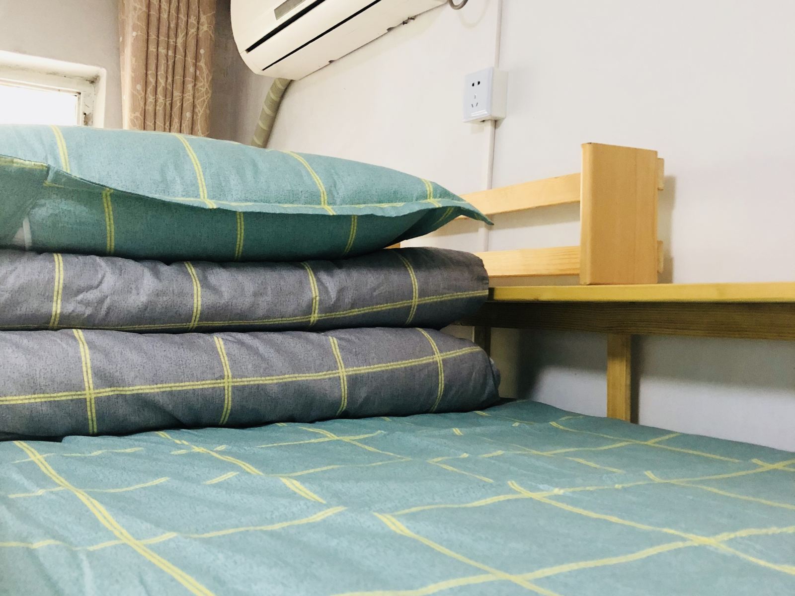 天空之城6人间(床位)(公共卫浴)