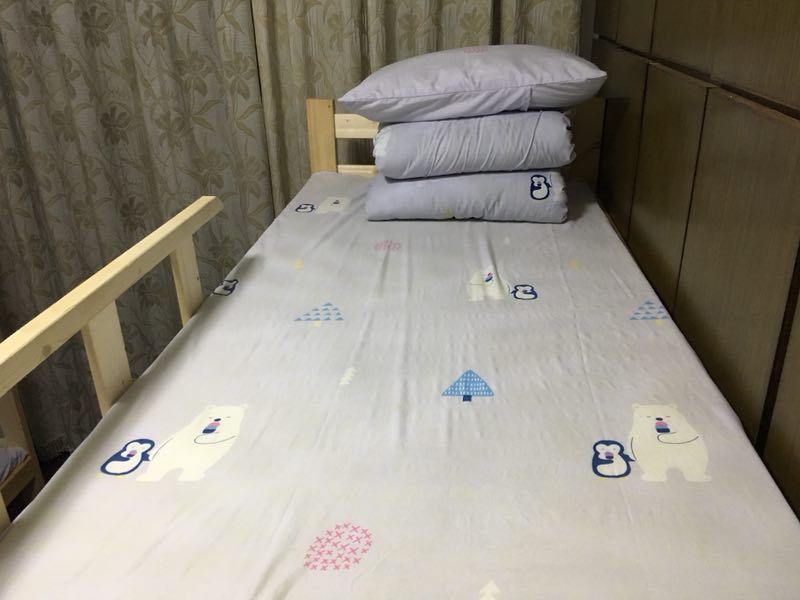 无双公子六人间(床位)(公共卫浴)