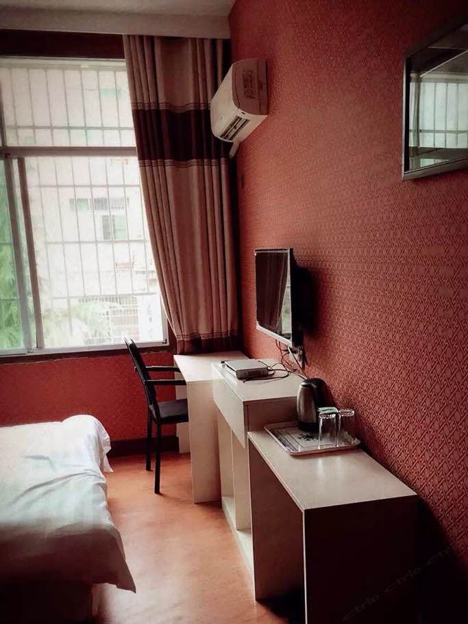 舒适大床房