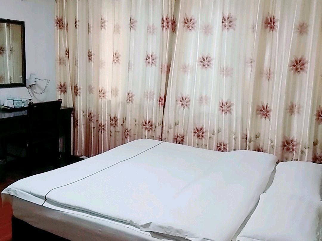 豪华大床房