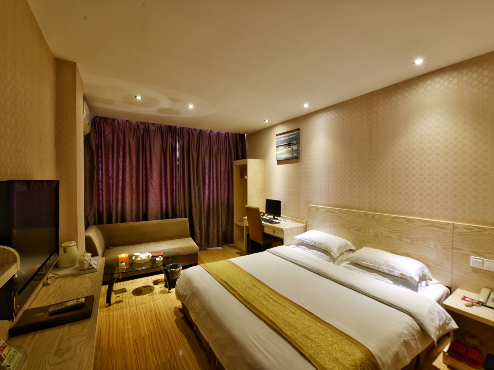 商务大床房