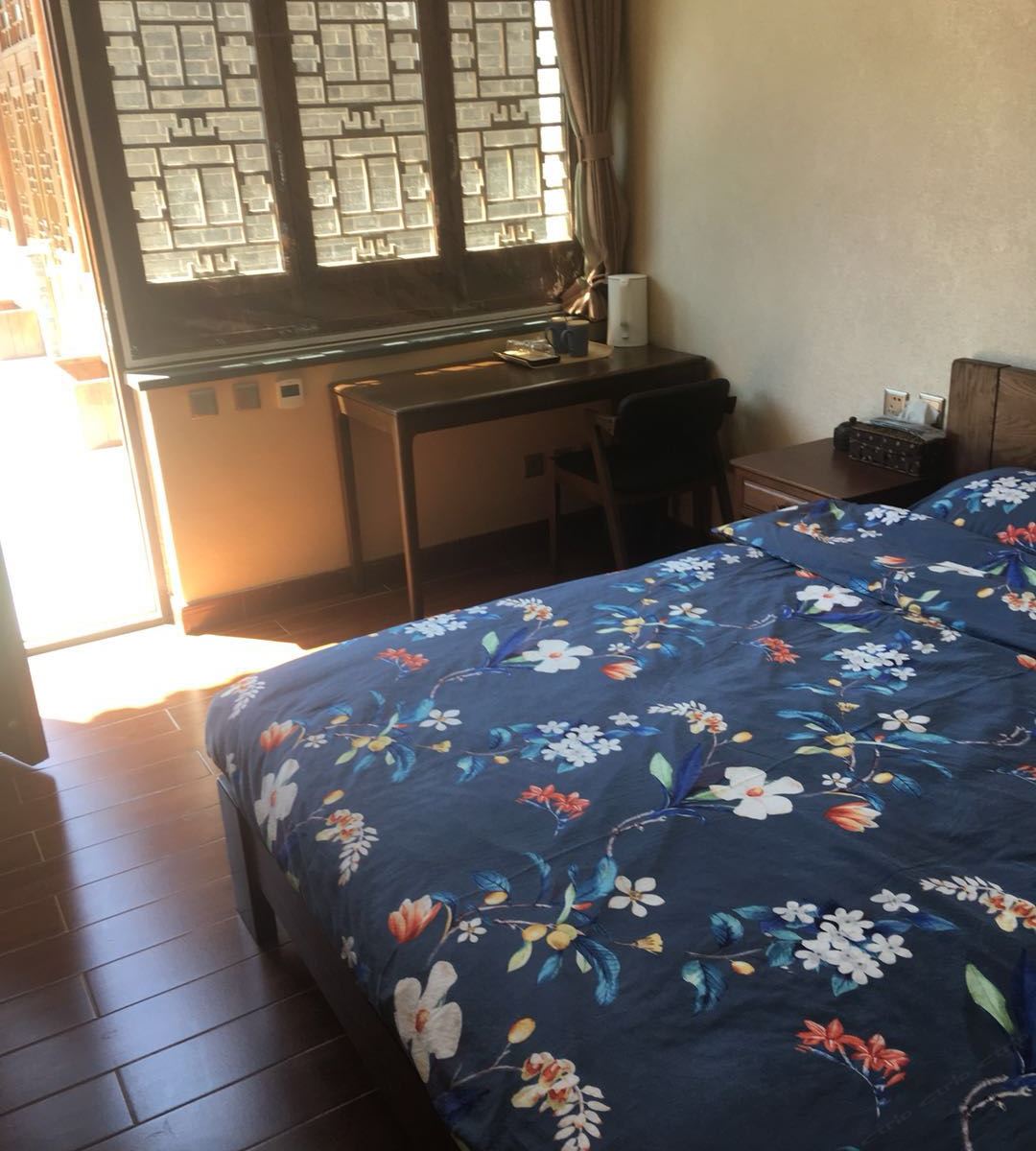 奢华传统四合院大床房